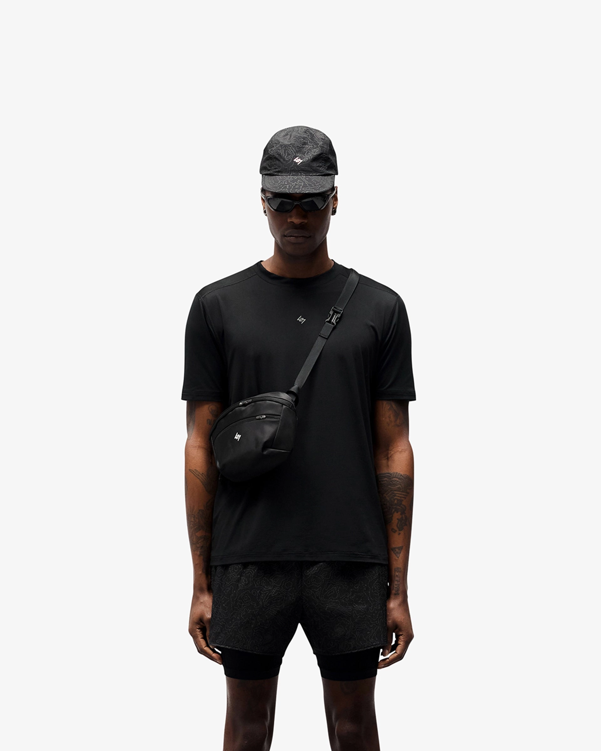 Weekend Wardrobe 247 Contour Run T-Shirt - Black