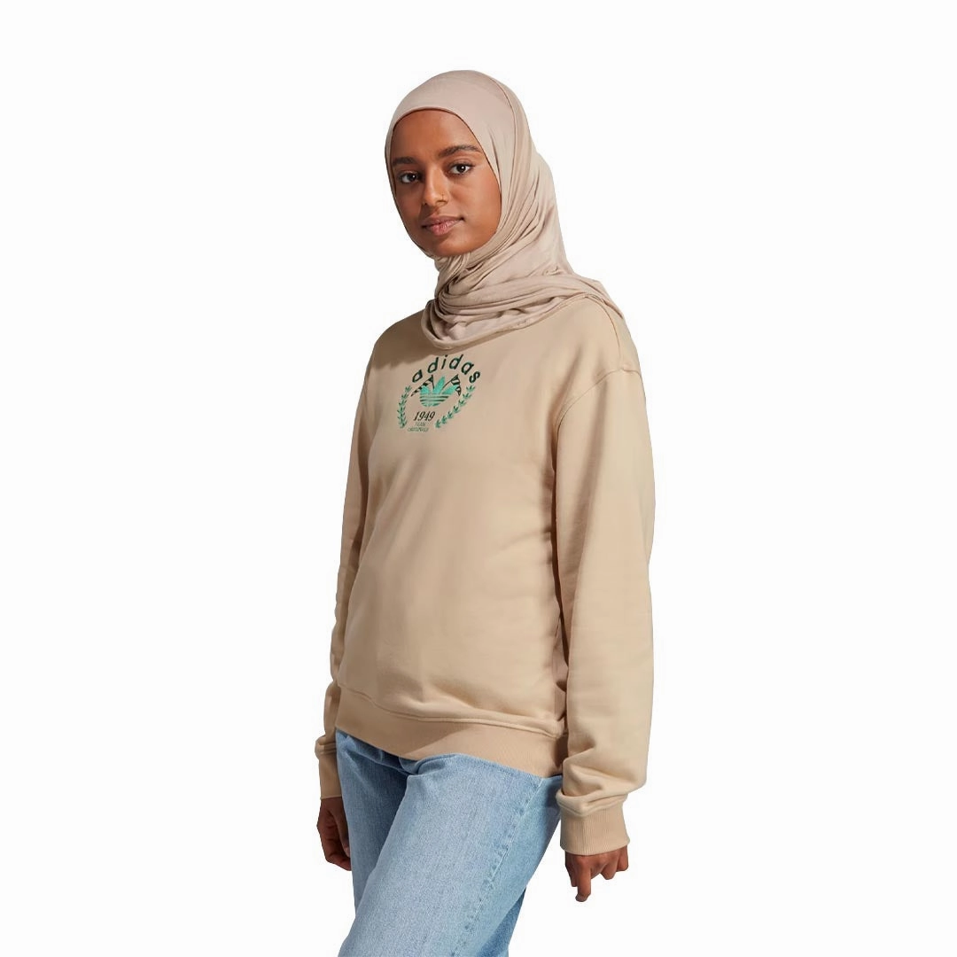 adidas - Women's Crest Embroidery Sweatshirt (II5642) Ergonomic Mobility Cut