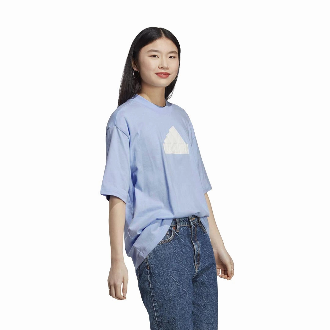 adidas - Women's Future Icons Badge of Sport Boyfriend T-Shirt (IB8510) Anti Static Weave City Style