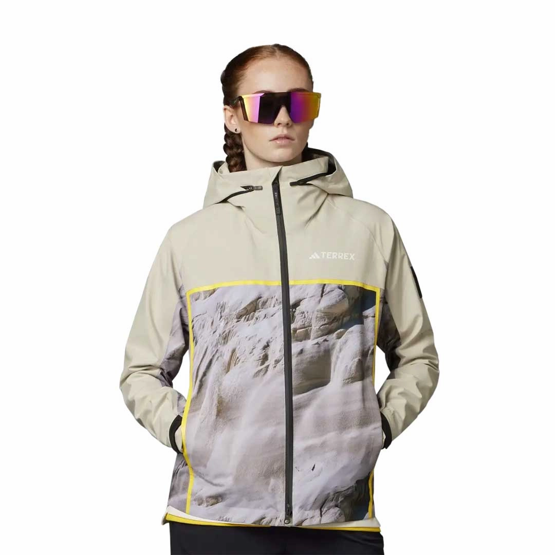 Comfy Fit Piece adidas - Women's Terrex National Geographic Rain.Rdy Jacket (IC1992)
