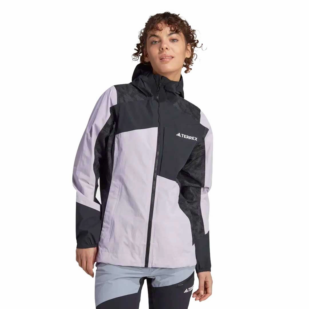 adidas - Women's Terrex Xperior Hybrid Rain.Rdy Jacket (HN2913) ReflectiveTrimDetails Sleek Comfort
