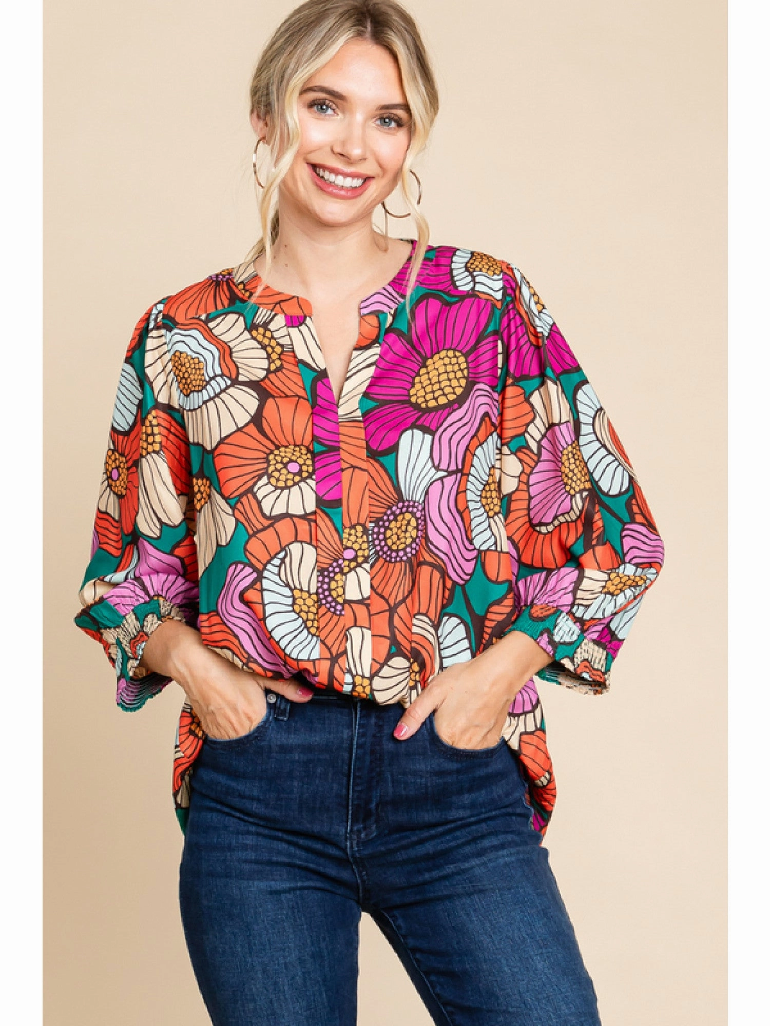 Interlock Stitch Detail LaserCut Edges Bold Floral 3/4 Sleeve Top
