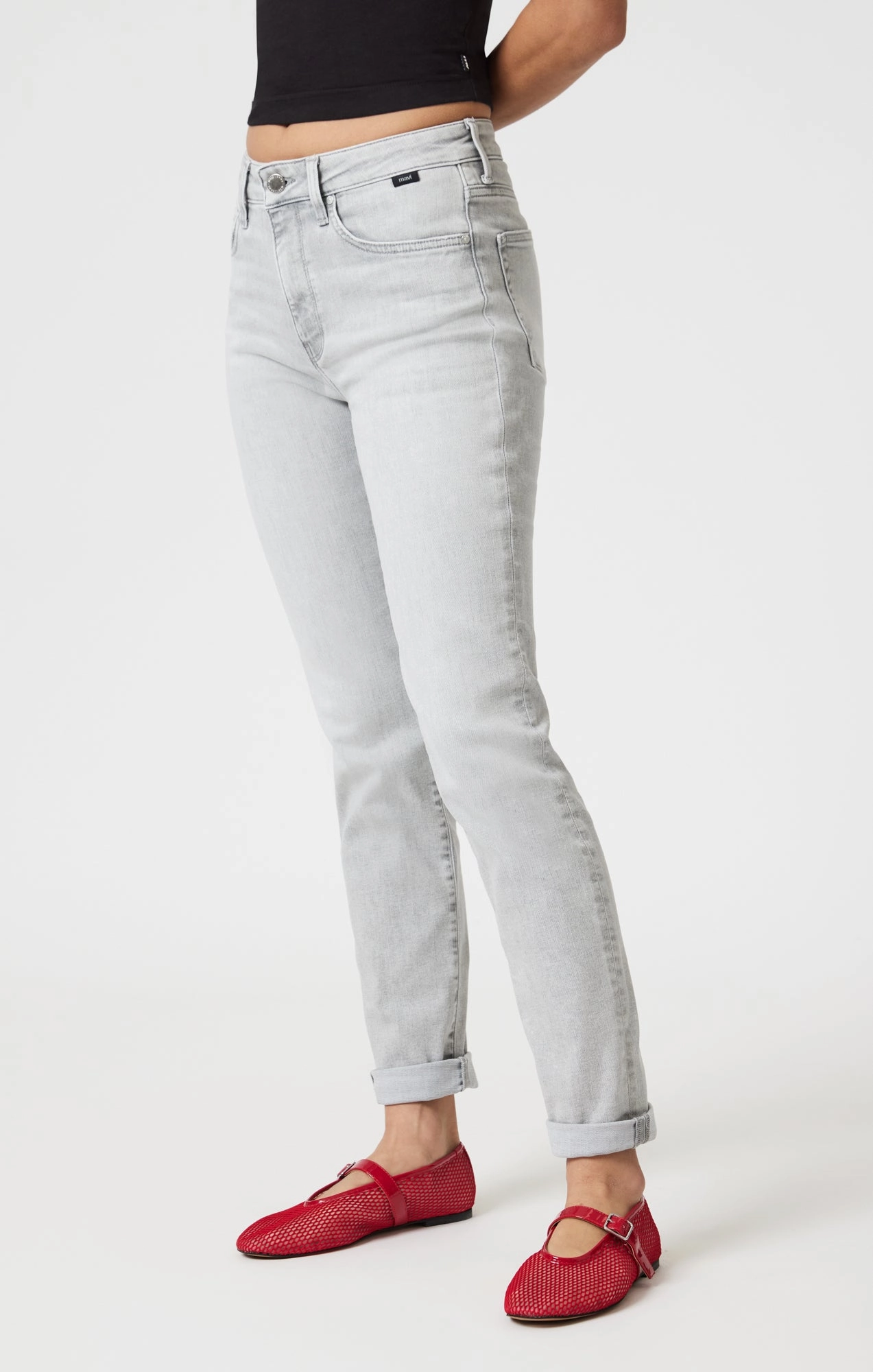 KATHLEEN SLIM BOYFRIEND IN ICE GREY FEATHER BLUE Beach Day Brunch Outfit Elegant