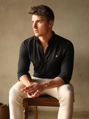 Farringdon Long Sleeve Shirt - Black Sophisticated Style Cozy Option