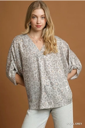 Cool Grey Leopard Print Top Flatlock Seam Technique