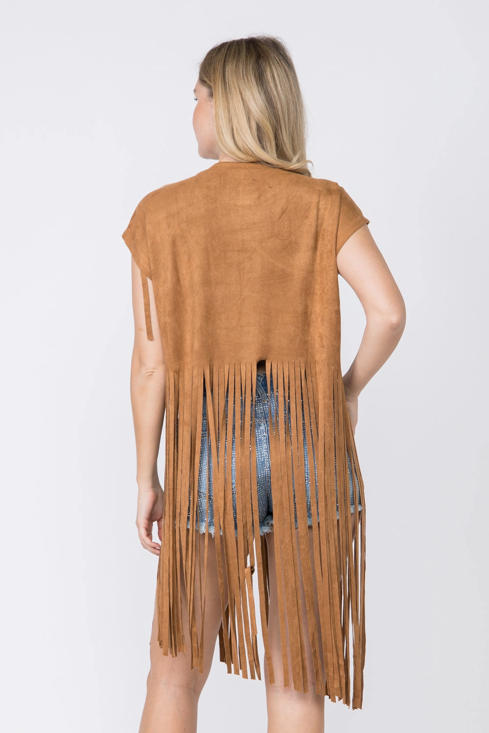 ChafeFreeEdging Durable Weave Camel Faux Suede Short Sleeve Fringed Top