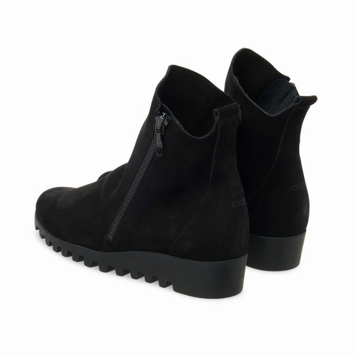 mud proof Mid Length Arche Women's Lomage Black Nubuck