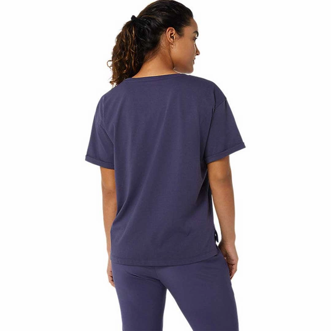 Casual Fit Layer Asics - Women's Heritage Font Graphic T-Shirt (2032C263 501)