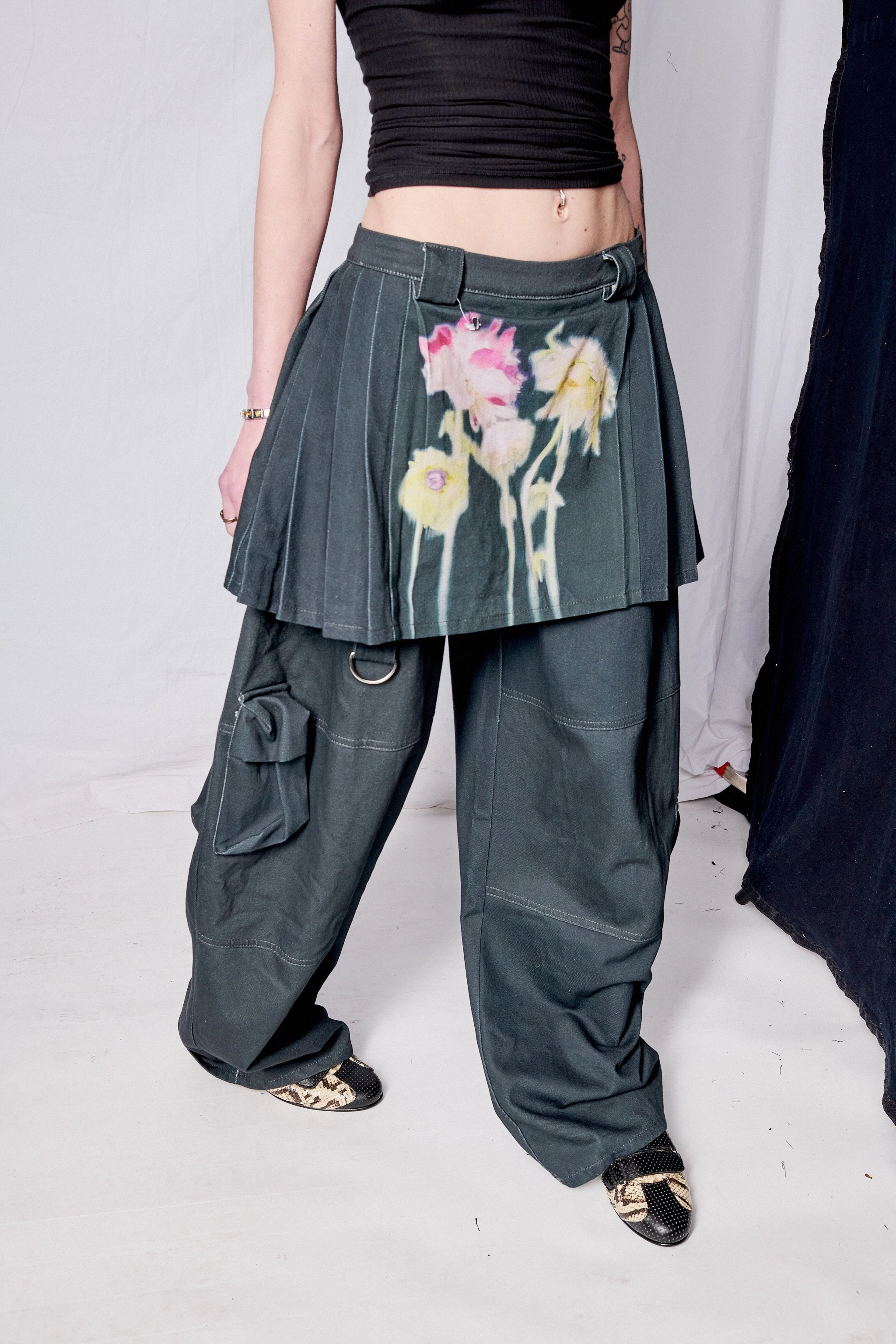 Chill Comfort Black Flower Drip Lawn Skirt Cargo Pant