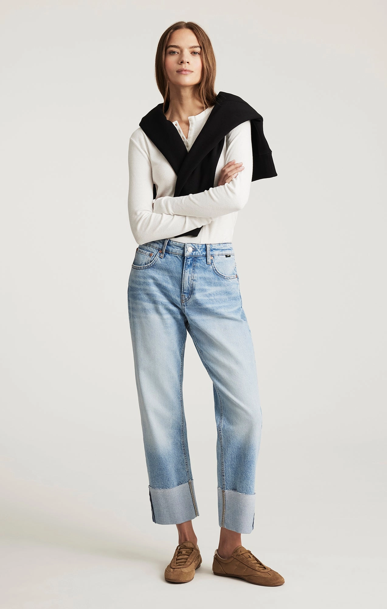 SAVANNAH CUFFED STRAIGHT LEG IN LIGHT BRUSHED CLASSIC BLUE Neutral Fit Piece