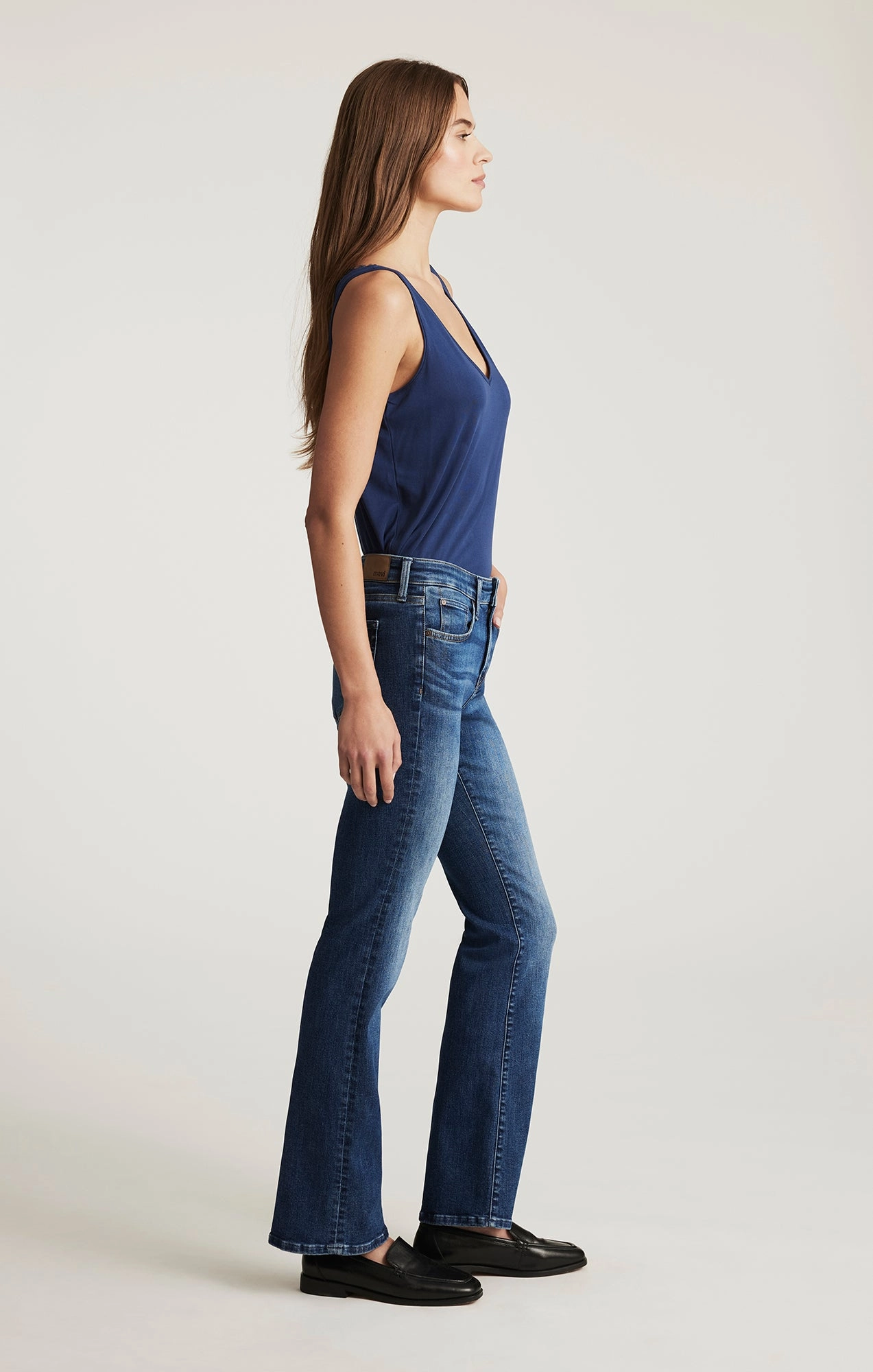 VICKY BOOTCUT IN DARK BRUSHED FLEX BLUE Traveler Gear Brunch Outfit Casual Friday