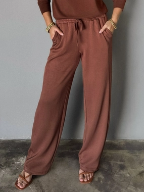 Chic Layering Lena Sweatpants in Chestnut Quick drying material
