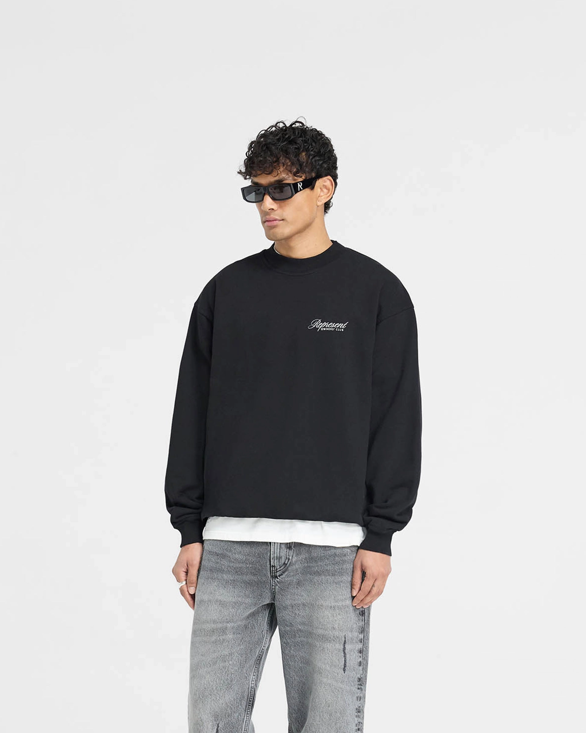 Tubular Knit Method Layered Ventilation Design Represent Owners Club Script Sweater - Black