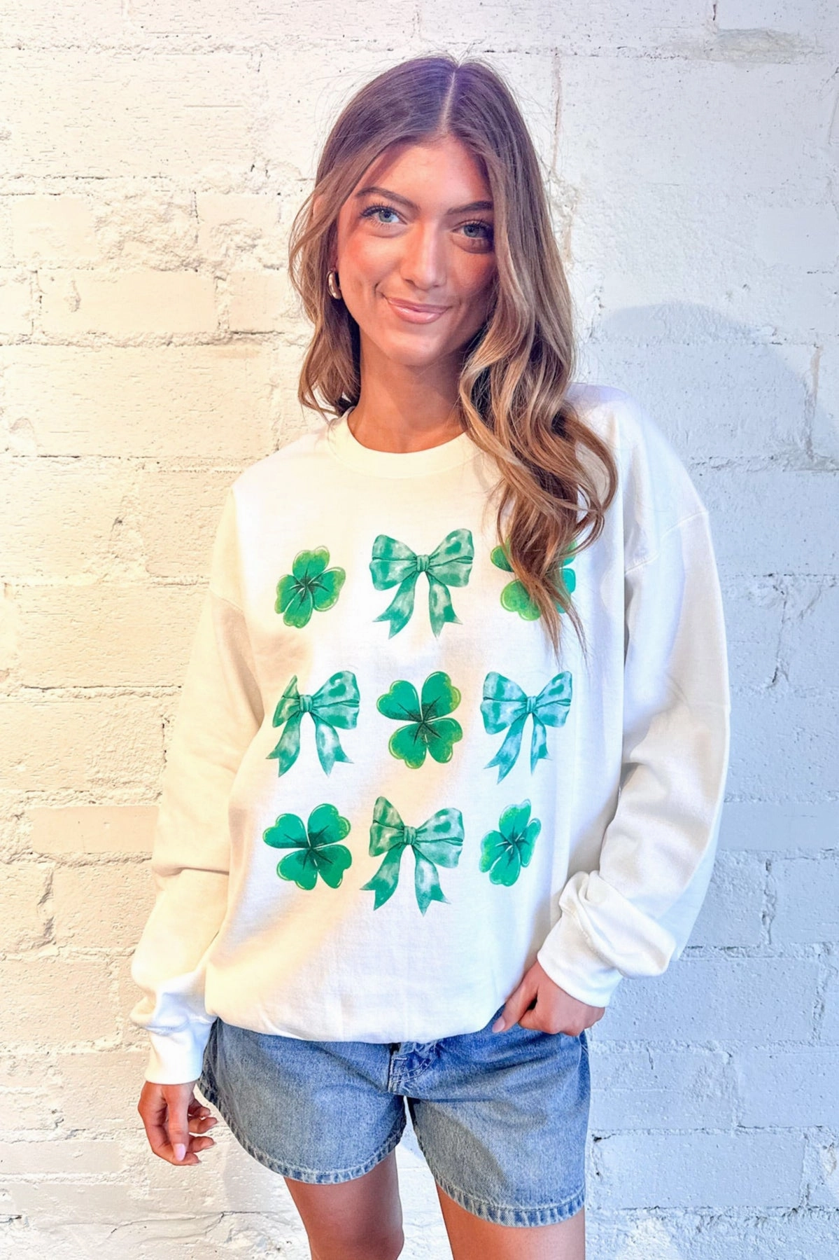 Clover & Bows Graphic Sweatshirt SeamFree Technology Mood Booster