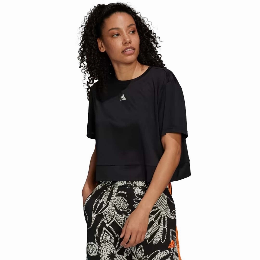 Packable Technology MultiPocket Layout adidas - Women's Aeroready Studio Crop T-Shirt (HD8943)