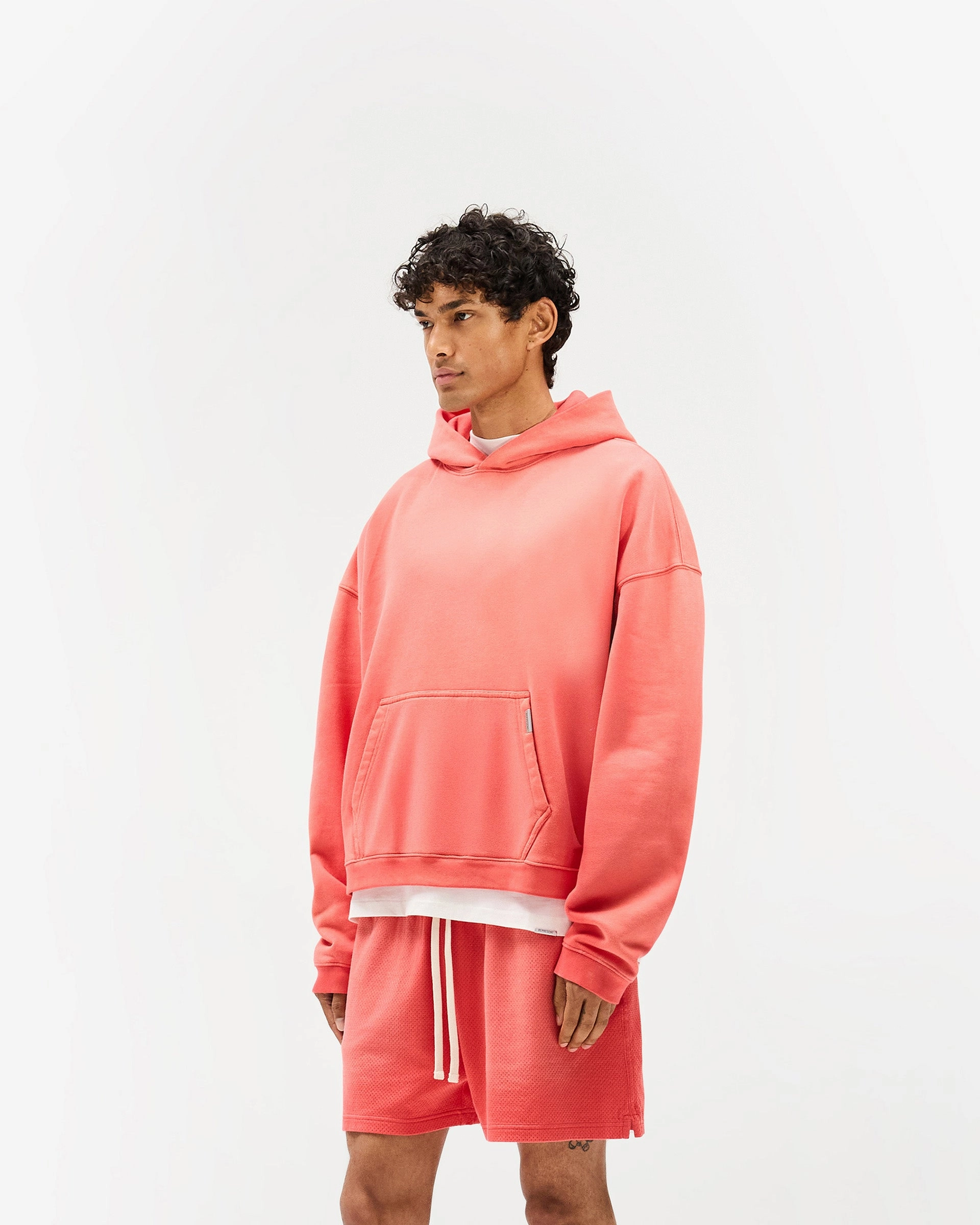 Breathable Fit Design Initial Boxy Hoodie - Vintage Red