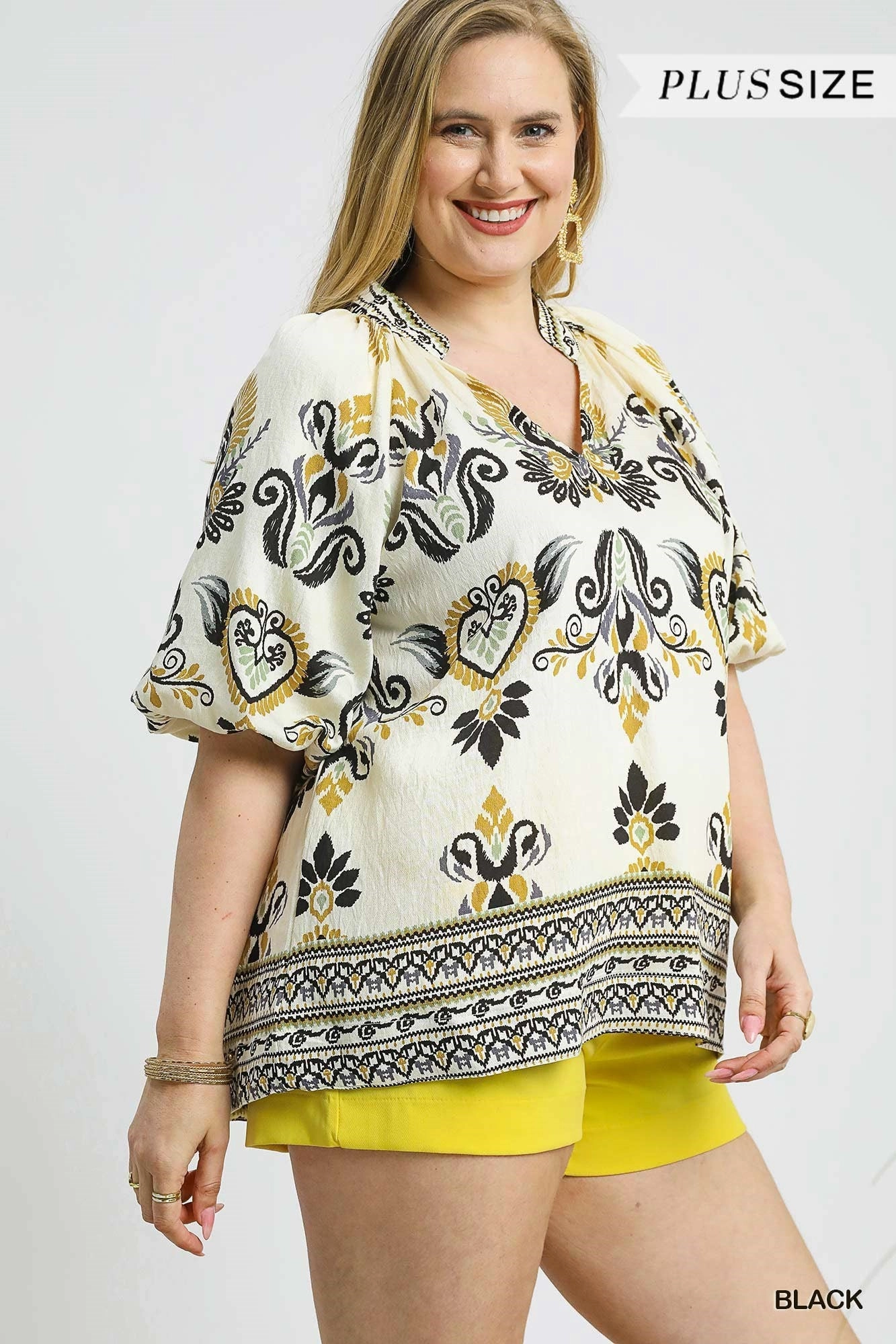 Cream Top w/  Black Border Print & Puff Sleeves Oversized Collar Low Profile Collar