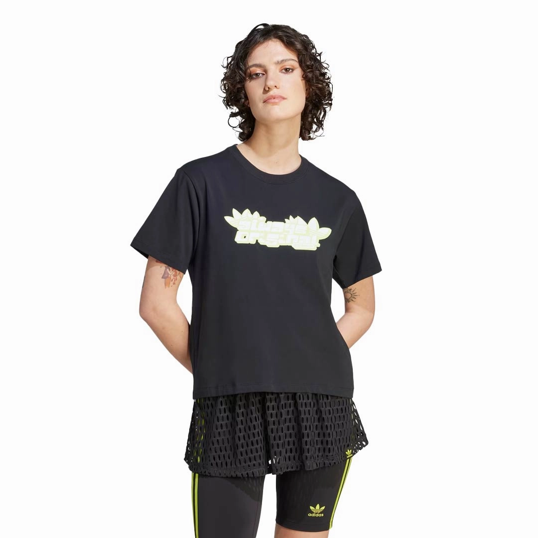 No Smell adidas - Women's Originals Graphics Regular T-Shirt (IK0496)