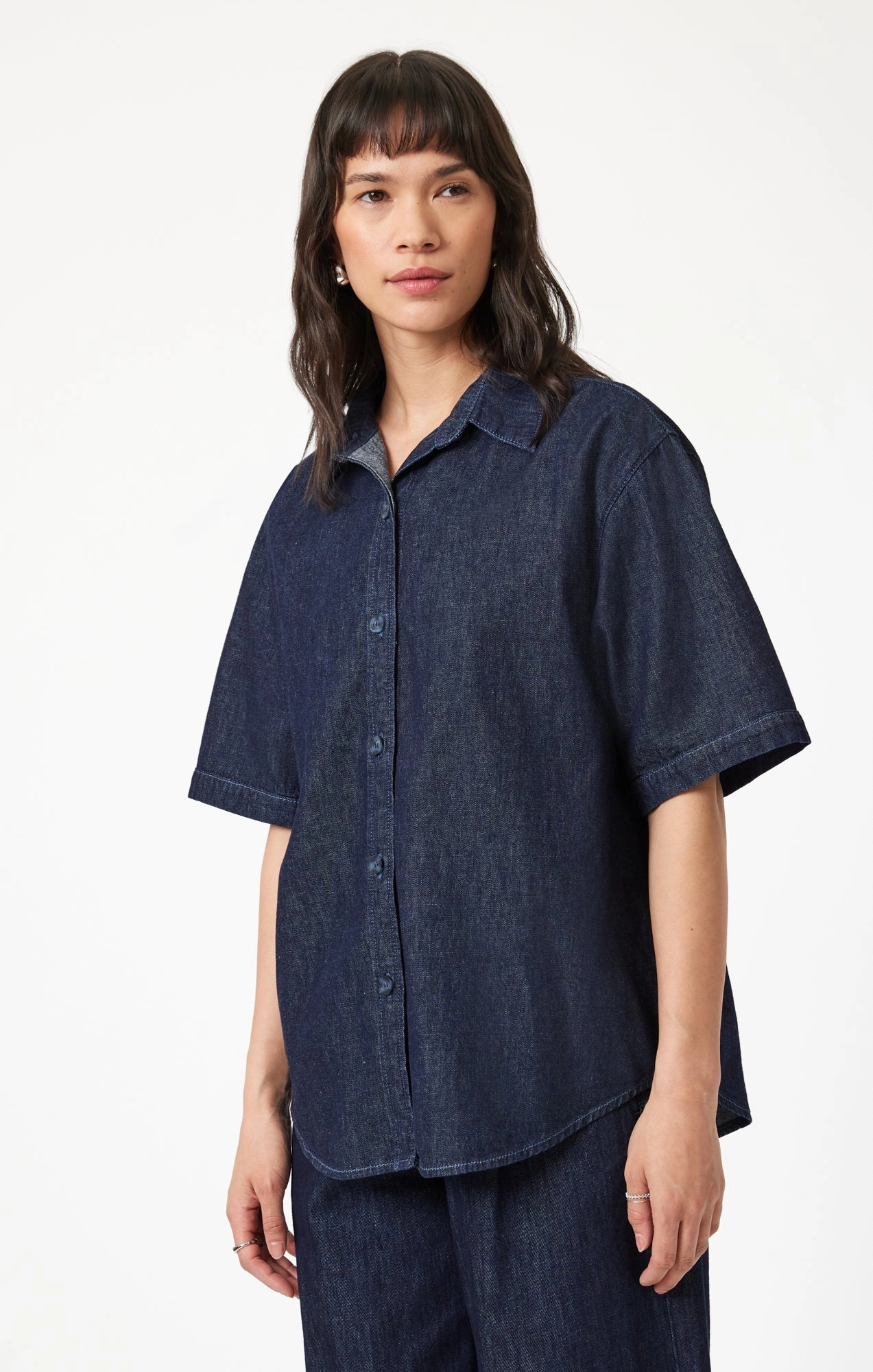 DEVA SHIRT IN RINSE DENIM Minimalist Style Holiday Vibes Weekend Warrior Perfect Length