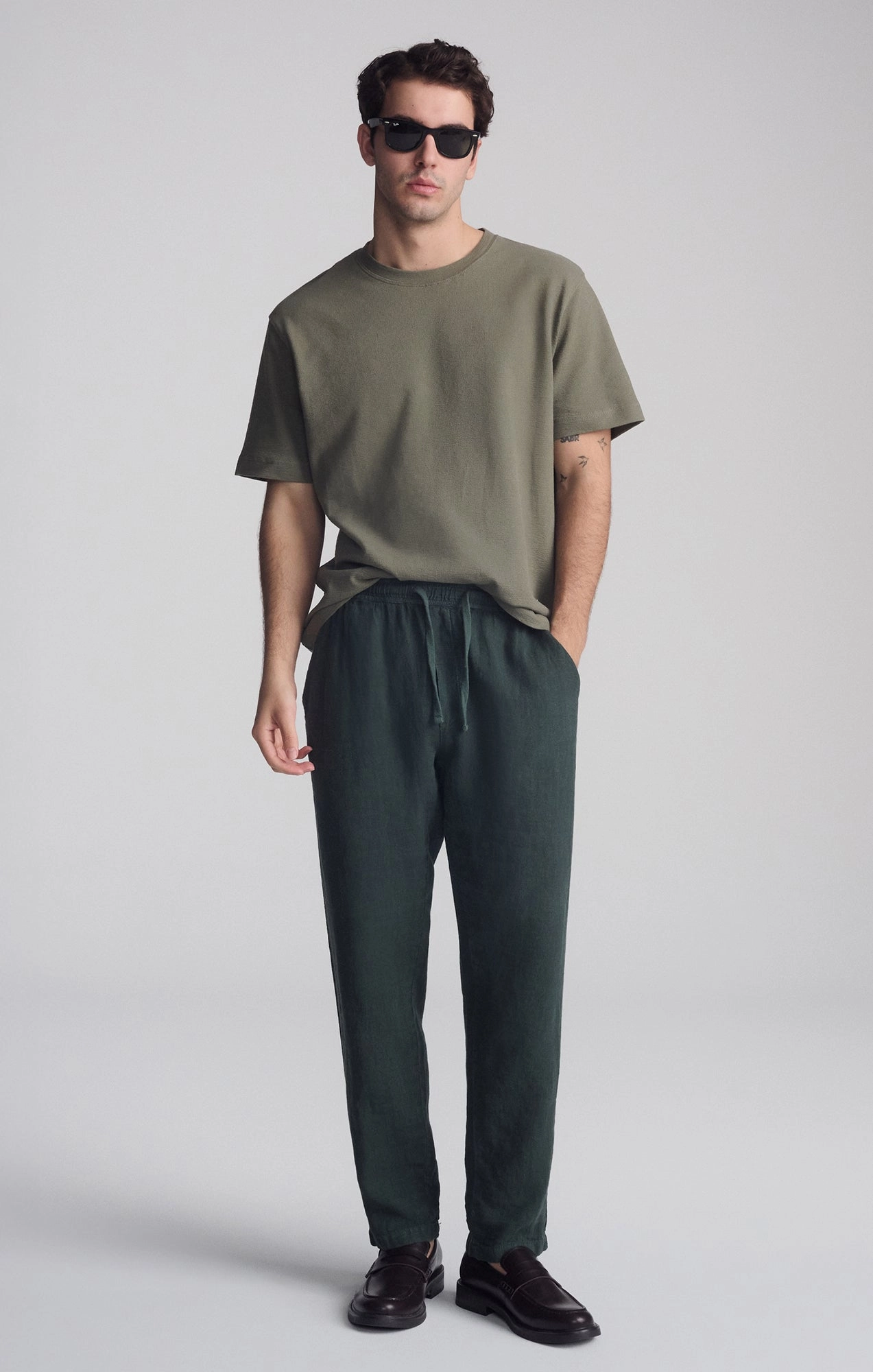 DRAWSTRING LINEN PANTS IN URBAN CHIC Weather Ready Bold Design