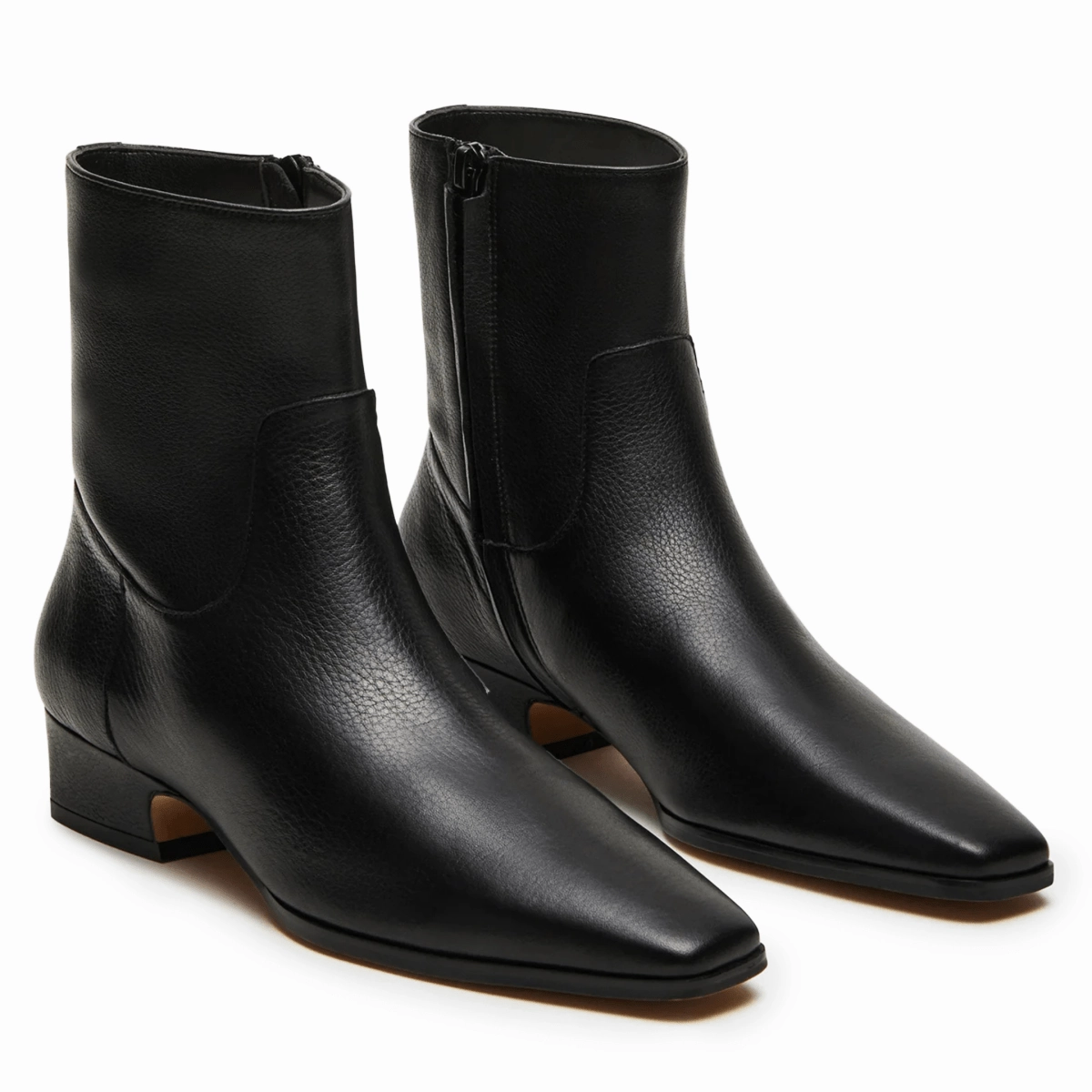 Steve Madden Women's Dusty Black Leather Feather Light Backcountry Camper Reliable Protection