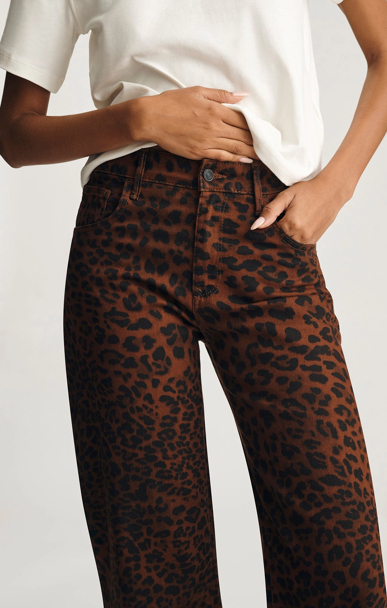 NICA BARREL IN BROWN CITA DENIM Effortless Design Minimalist Night Out Smooth