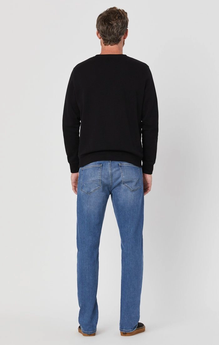 Street Routine ZACH STRAIGHT LEG JEANS IN LIGHT SUPERMOVE