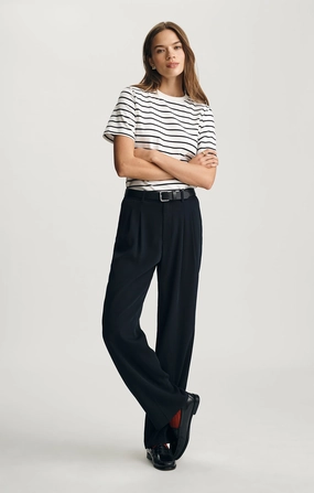 Stay Active Sleek lines EDITION STRAIGHT LEG PANTS IN DARK NAVY