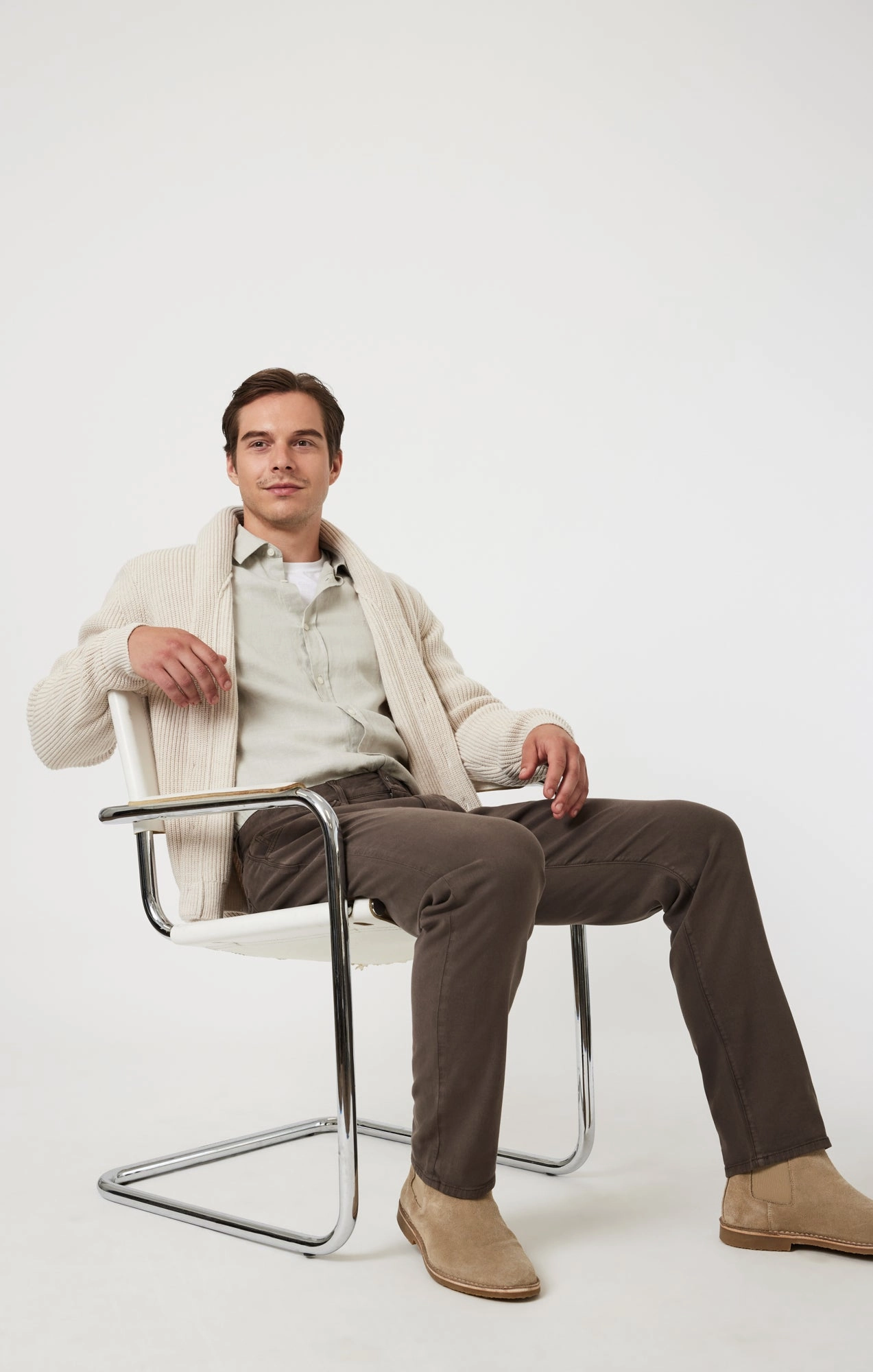 MARCUS SLIM STRAIGHT LEG IN OAK LUXE TWILL Sophisticated Look