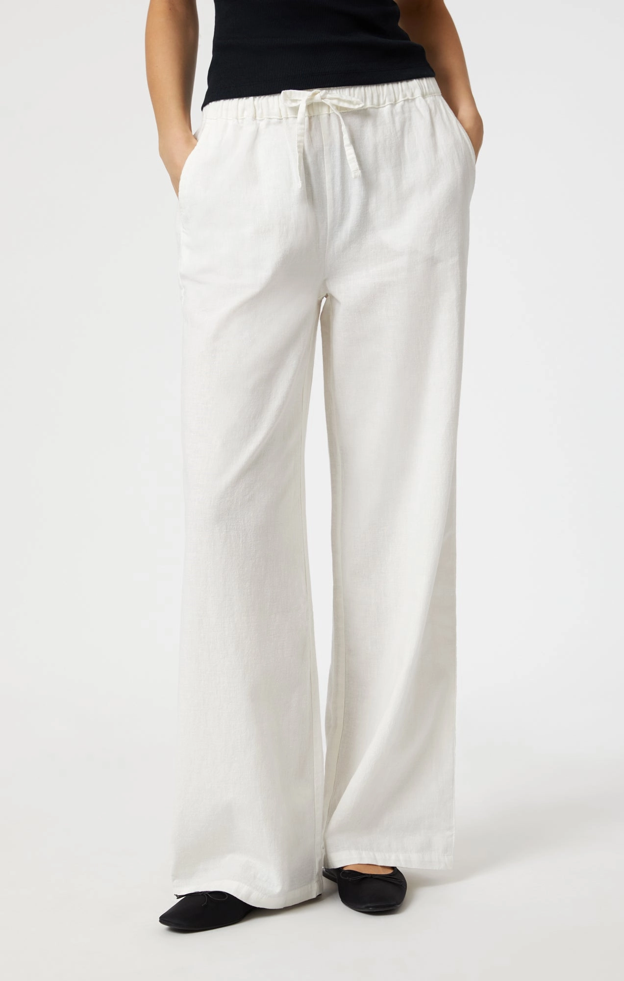 Odor Control Treatment Timeless Comfort WOVEN LINEN PANTS IN WHITE