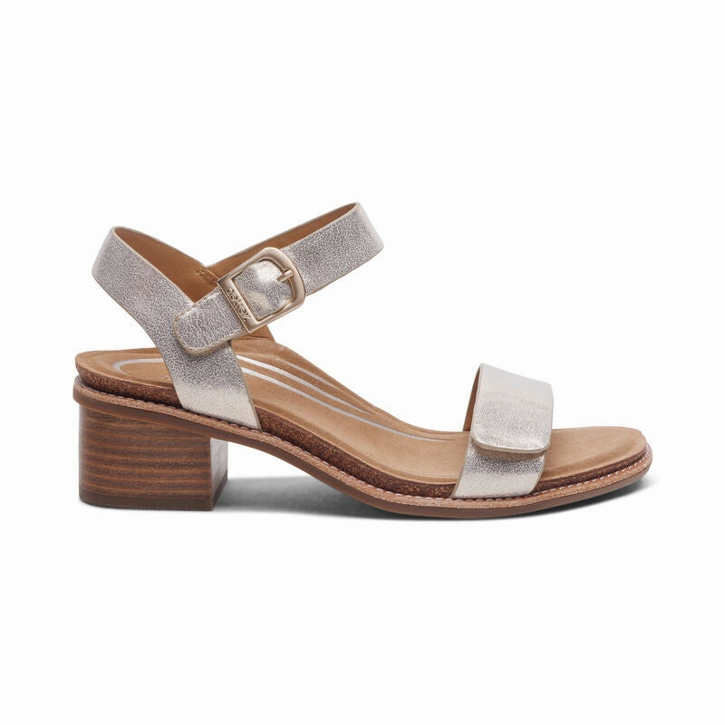 Impact Dispersing Structure Aetrex Women's Mae Champagne