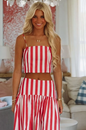Curved Hem Stadium Stripes Crop Top - Red and White