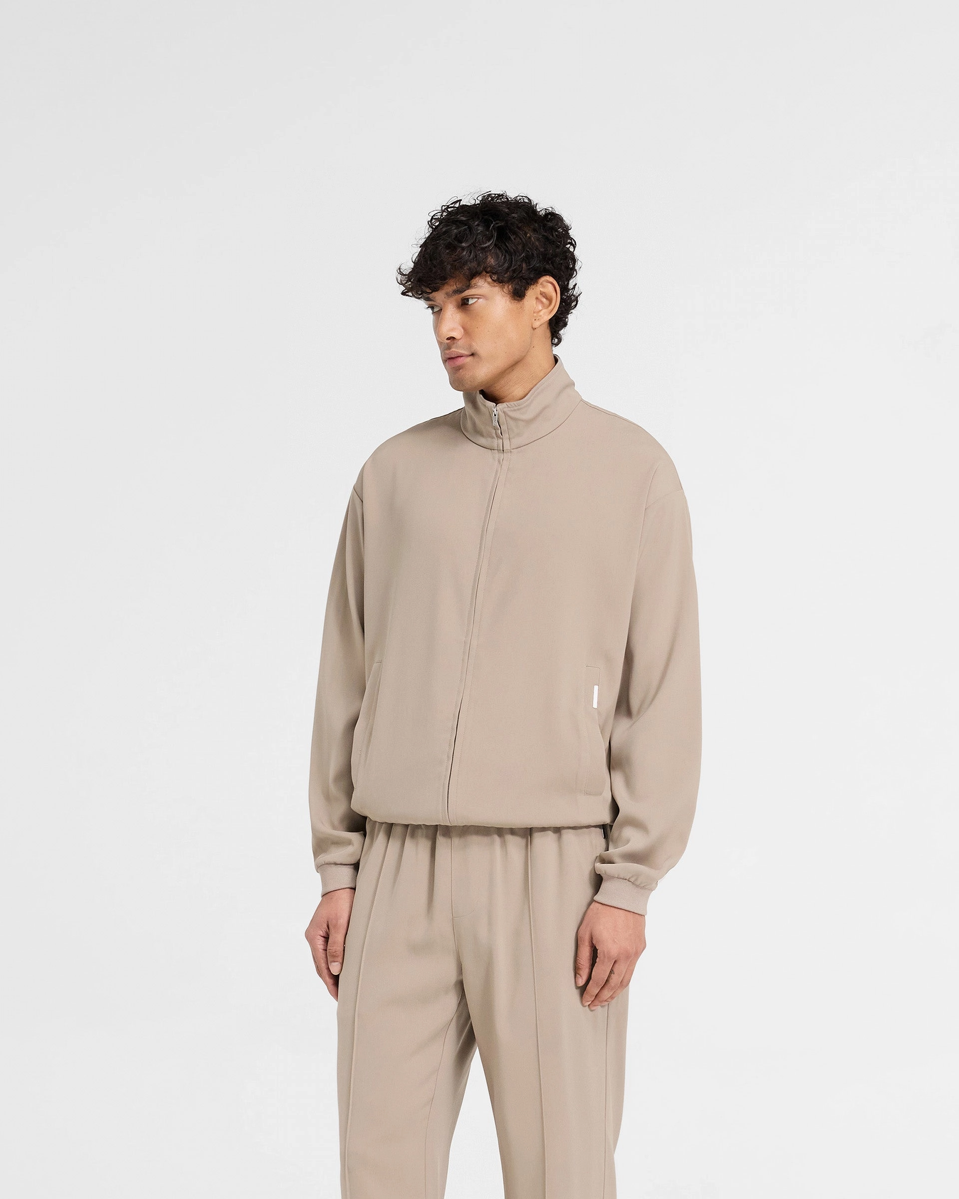 Initial Track Jacket - Dune snag resistant TemperatureRegulating Tech