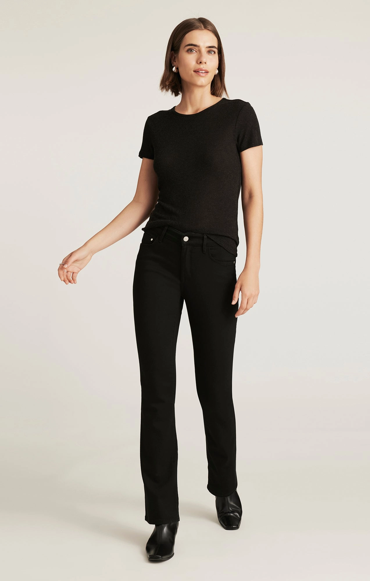 MOLLY BOOTCUT IN BLACK SUPERSOFT Slim Vintage Lover Bold Road Trip