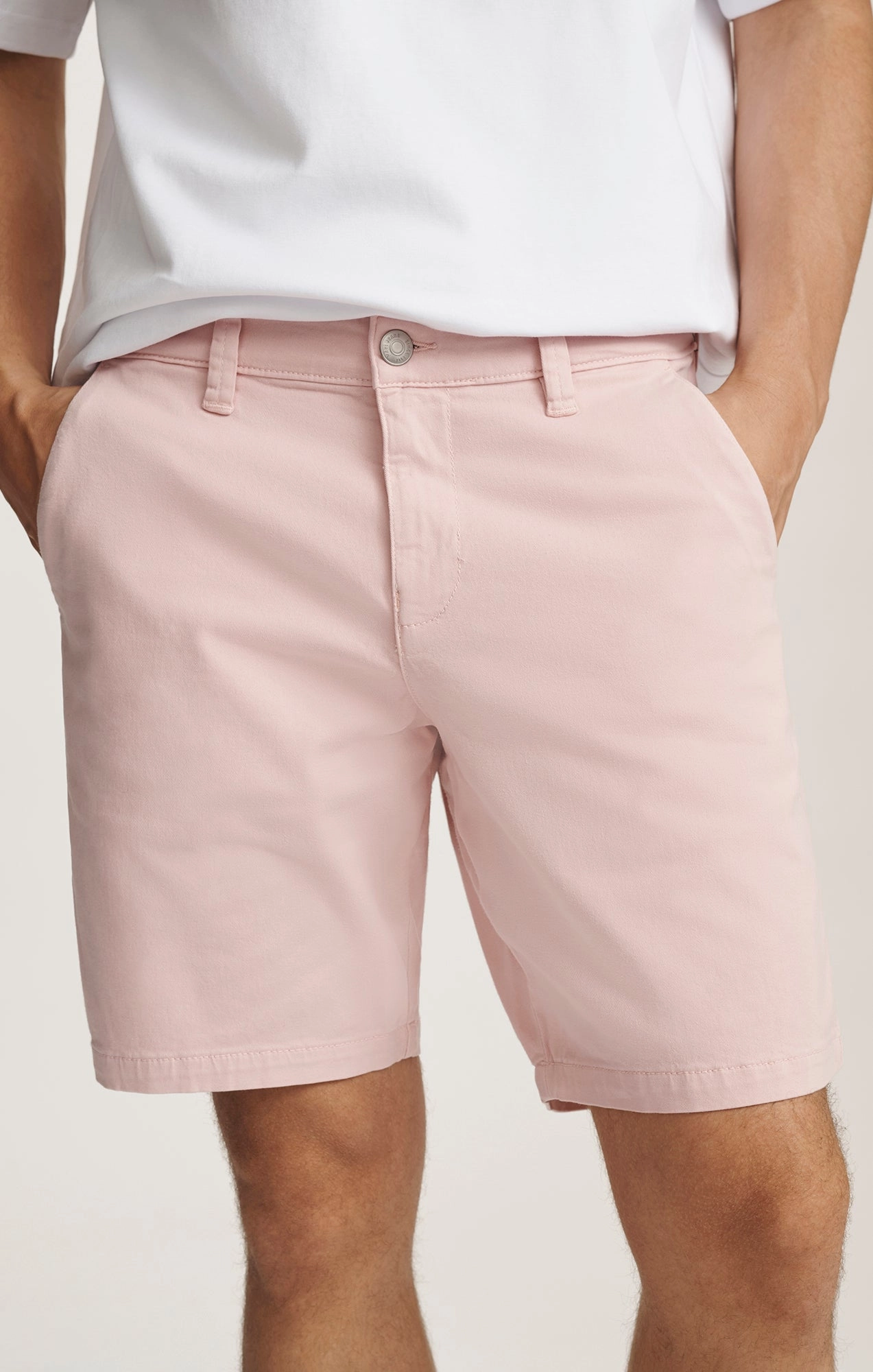 Slim performance athletic clothing NOAH SHORTS IN FLAMINGO CASUAL TWILL