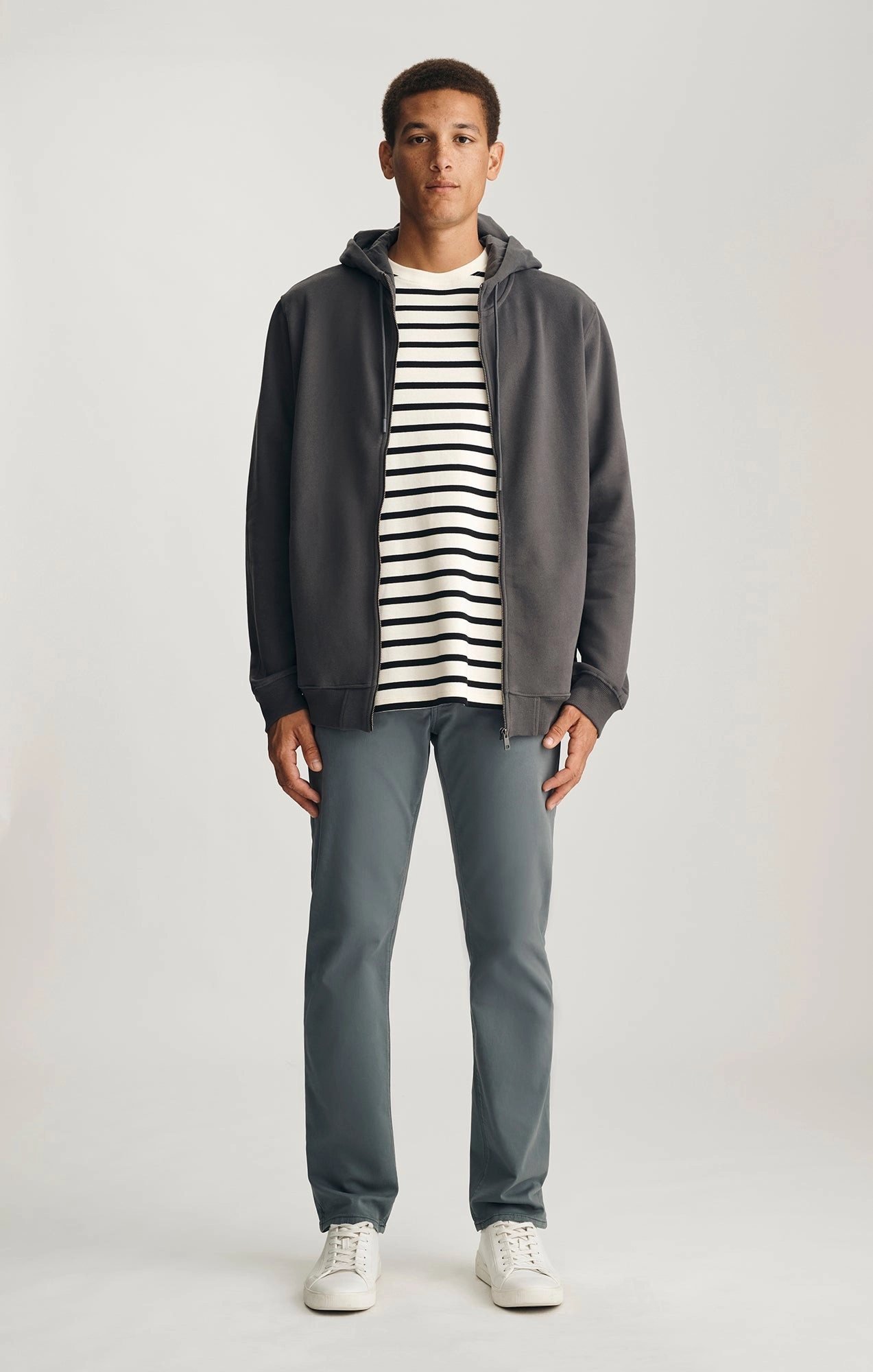 ZACH STRAIGHT LEG IN TURBULENCE TWILL Casual Comfort Layers Snag Free Fabric