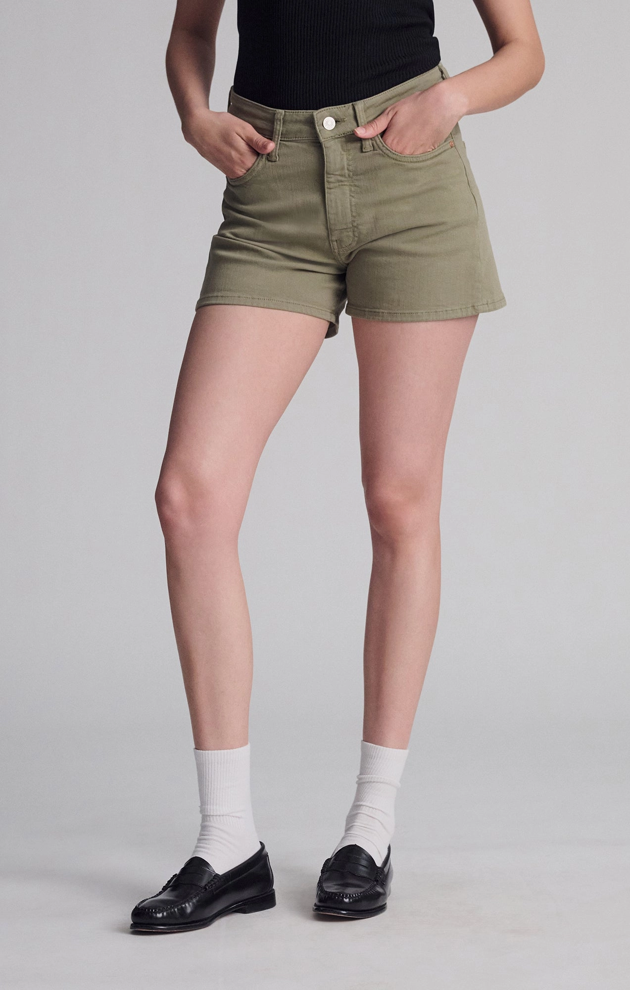 HEIDI STRAIGHT LEG SHORTS IN GREEN FLEX BLUE Noise Free Fabric