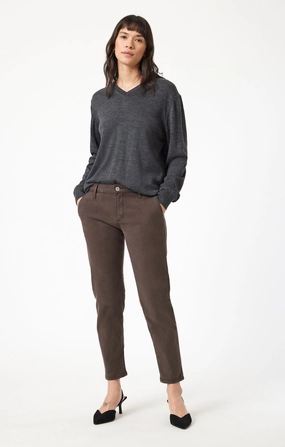 BROOKE SLIM CHINO IN OAK LUXE TWILL Trendy Layering Stretch waistband