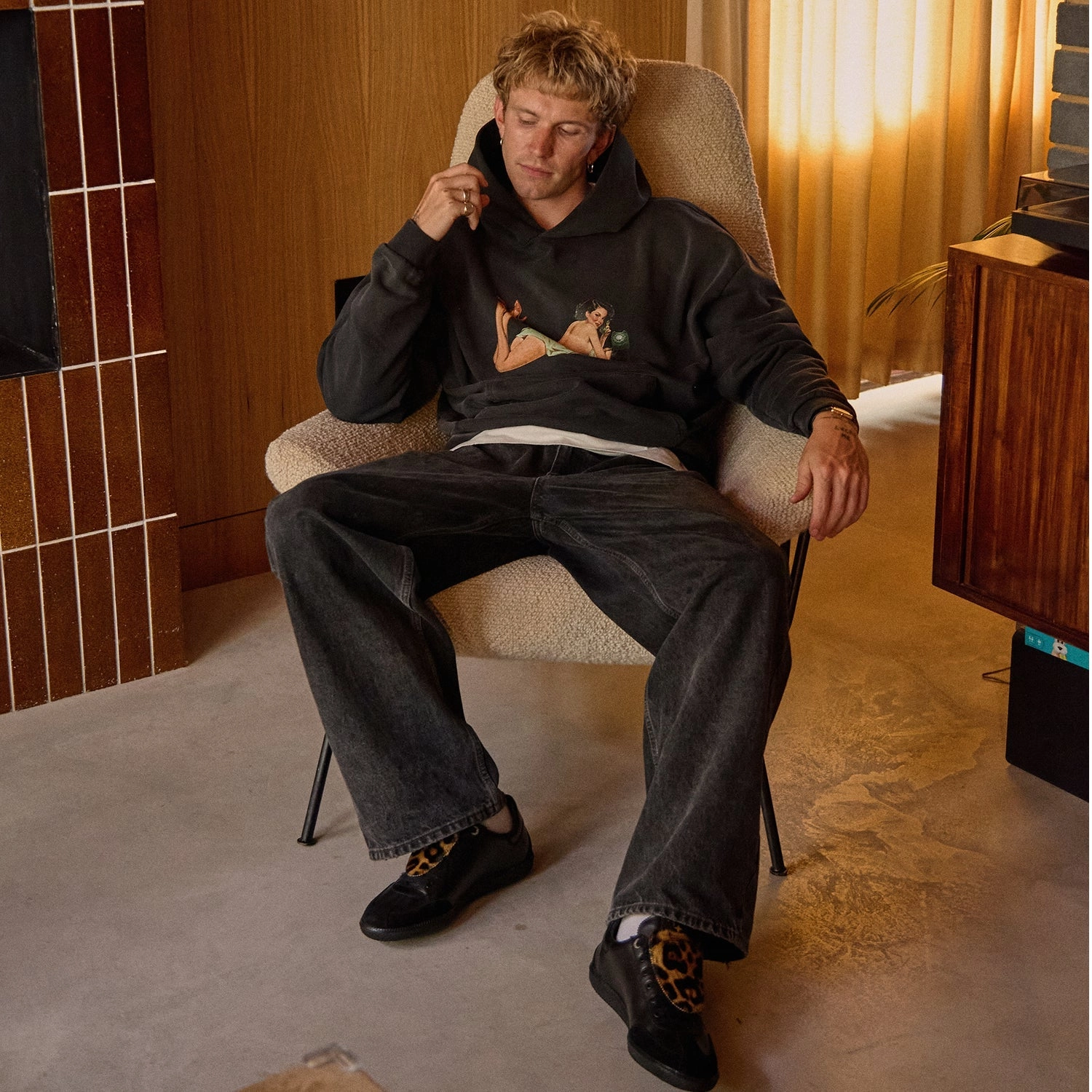 Comfy Street Pin Up Washed Black Hoodie