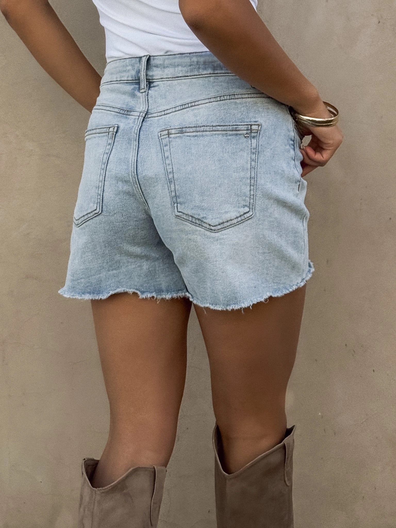 Indio Denim Shorts Essential Look Light Coverage