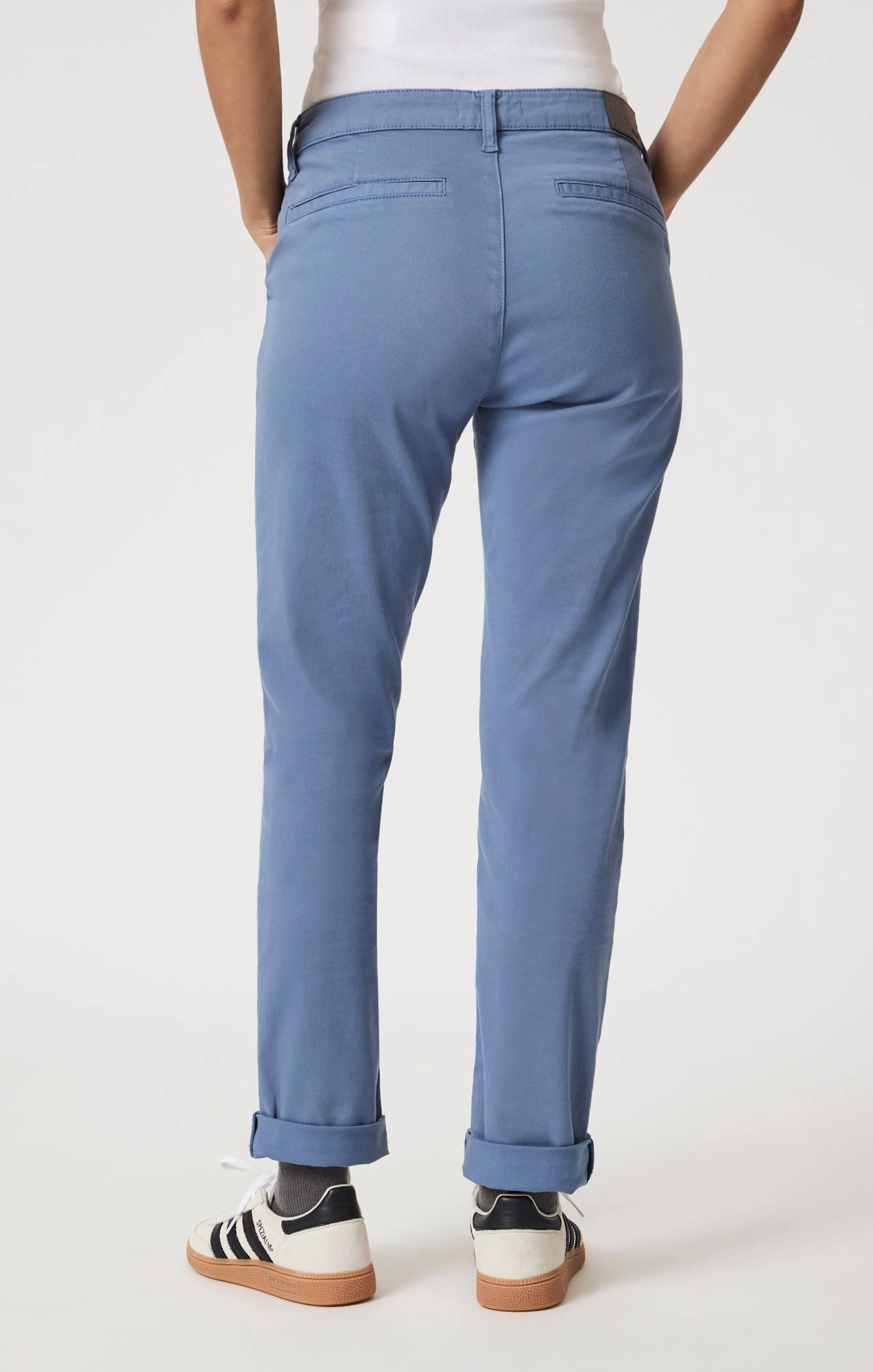 KATHLEEN SLIM BOYFRIEND CHINO IN RIVIERA CASUAL TWILL Essential Fit