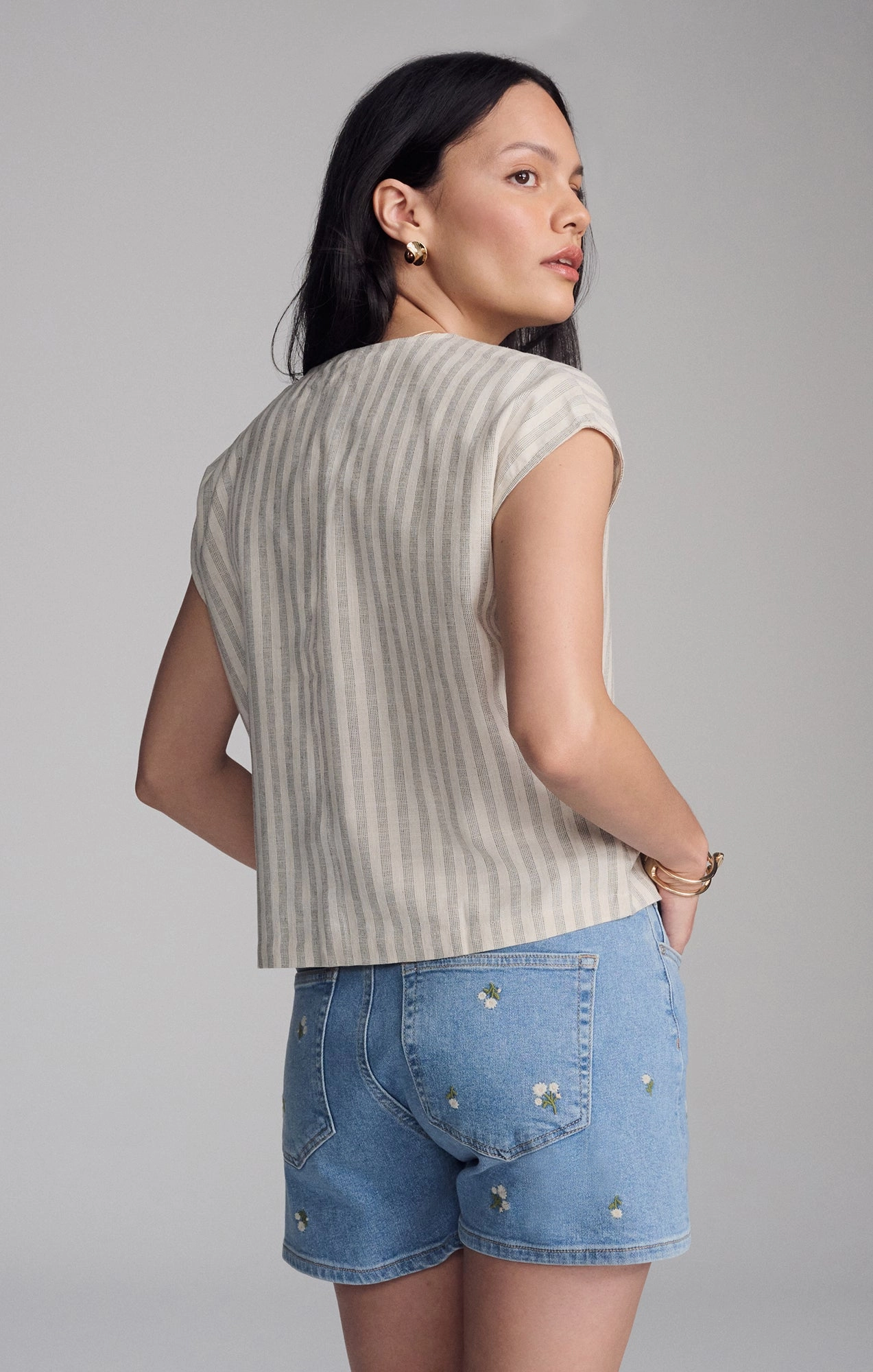 Quick design Seamless Waistband HEIDI SHORTS IN MID FLOWER DENIM