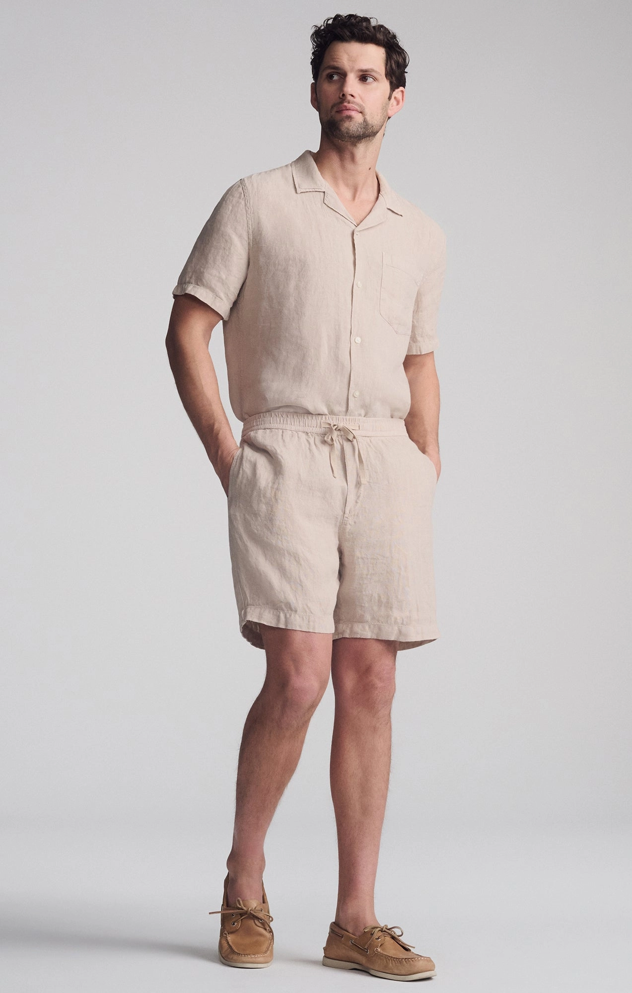LINEN POCKET SHORTS IN SAND ethnic style regular size
