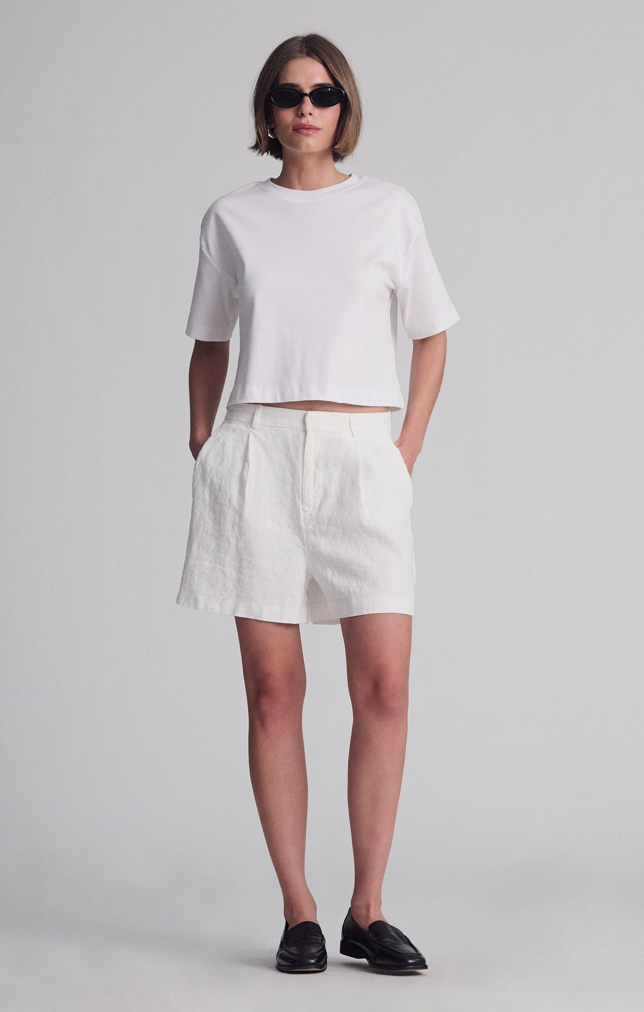 LINEN SHORTS IN ANTIQUE WHITE Sports Comfort