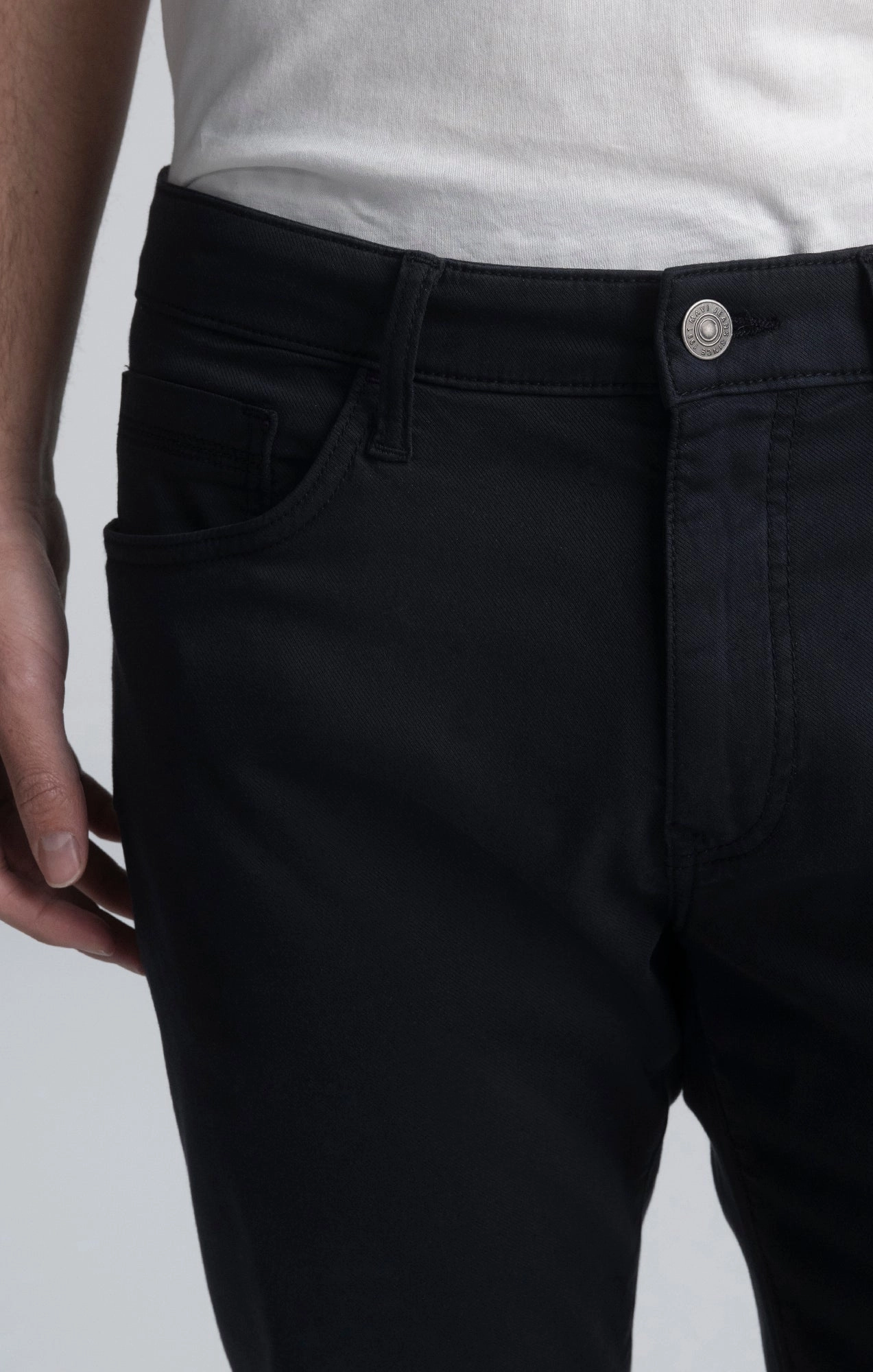 MARCUS SLIM STRAIGHT LEG IN DARK MIDNIGHT CITY Weekend Wear