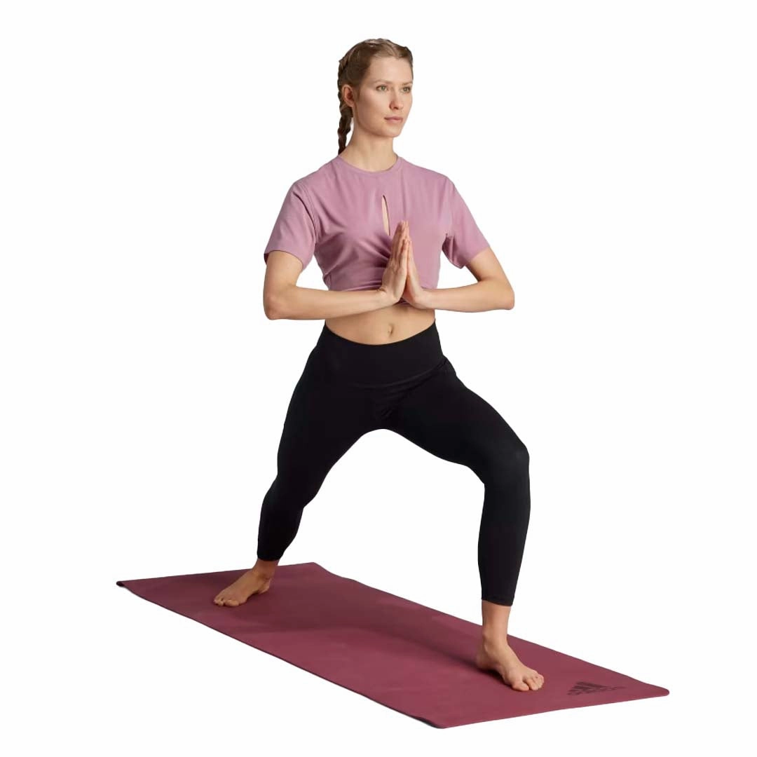 Ergonomic Sleeve Shaping Cashmere Blend adidas - Women's Yoga Studio T-Shirt (IL3964)