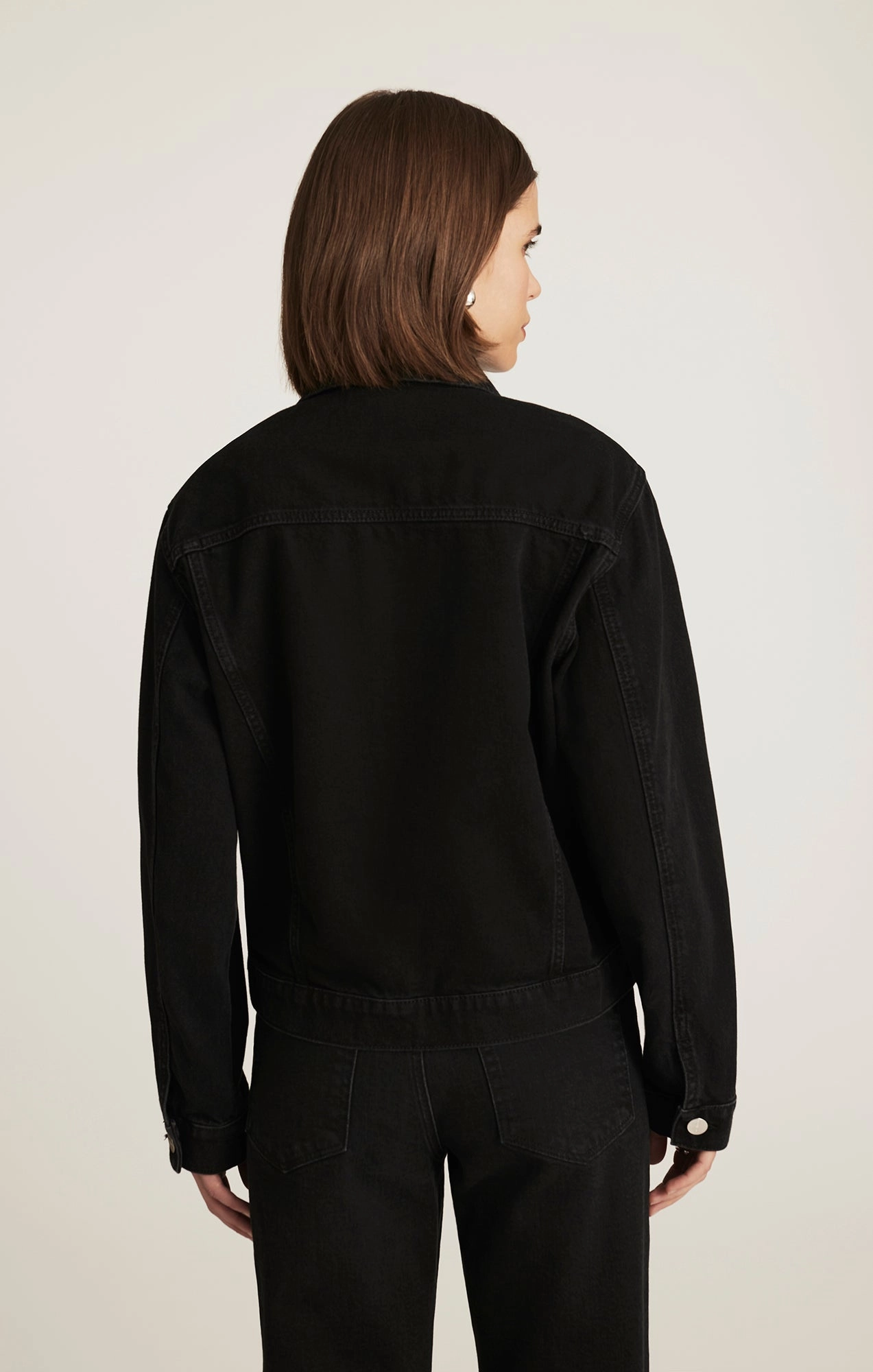 LUNA DENIM JACKET IN DARK SMOKE 90S Sustainable Trend Setter Versatile Minimalist Night Out Smooth