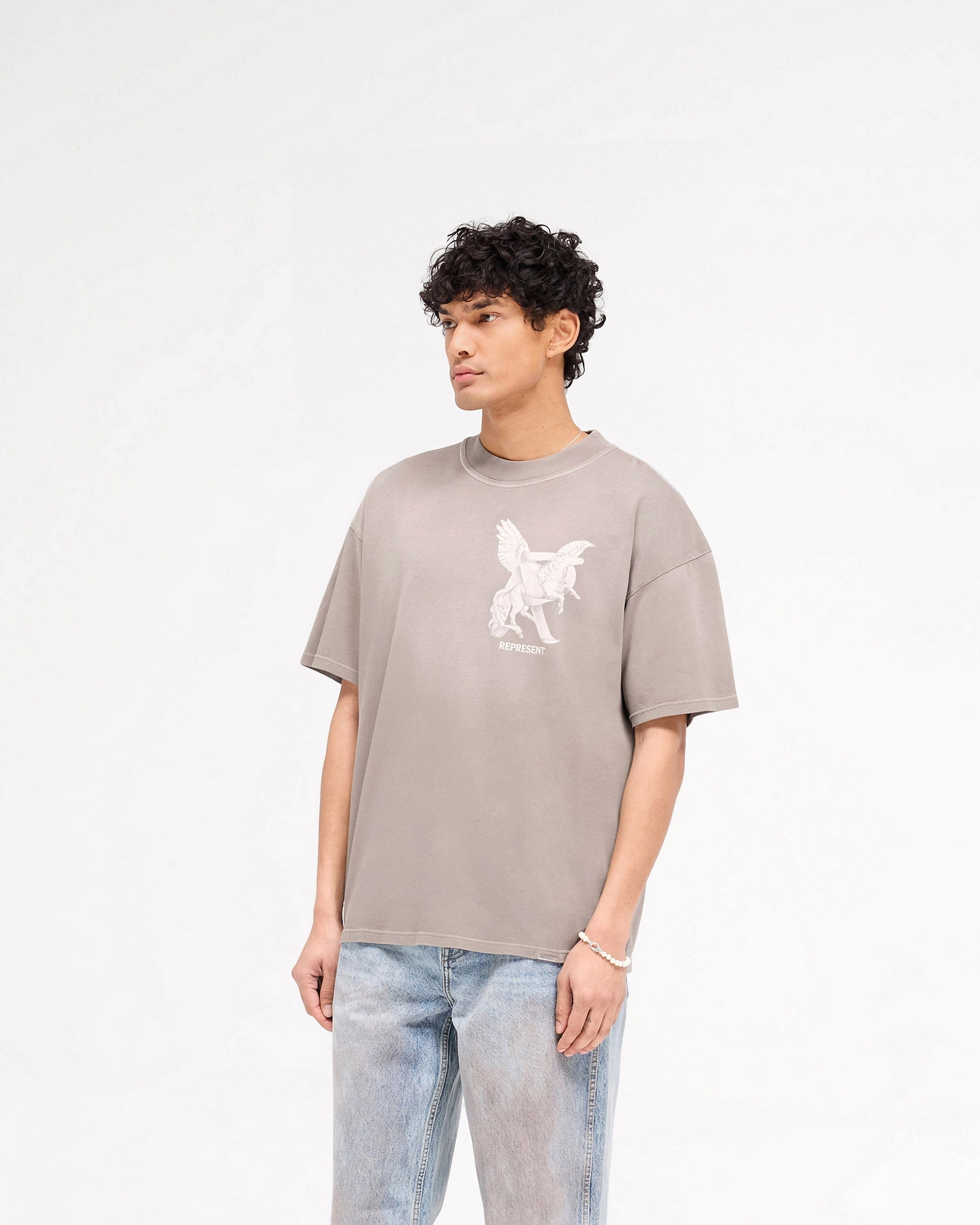 Travel Light Elegance In Motion T-Shirt - Thunder