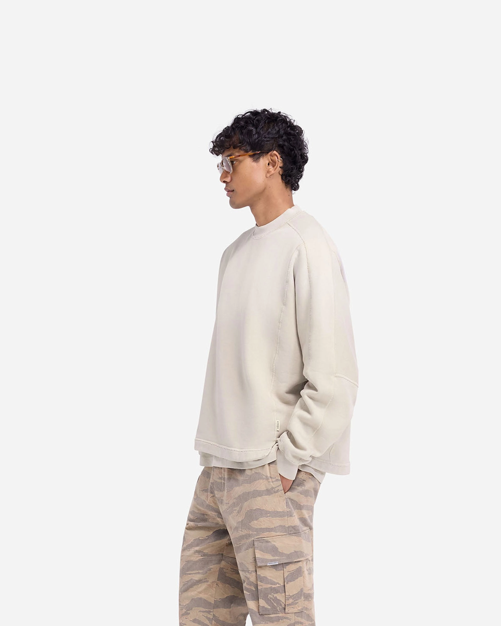 Stepped Hem Sweatshirt - Oat Layered Cable Pattern