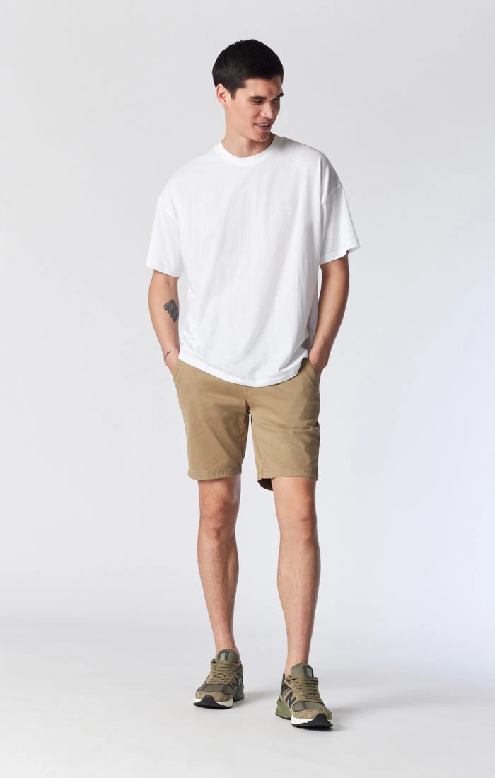 NOAH SHORTS IN BRITISH KHAKI TWILL school clothing